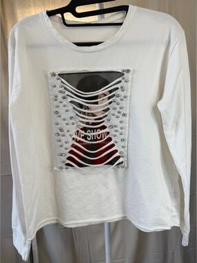 White Long-Sleeve Graphic Top with Stud and Distressed Panel Sz Medium